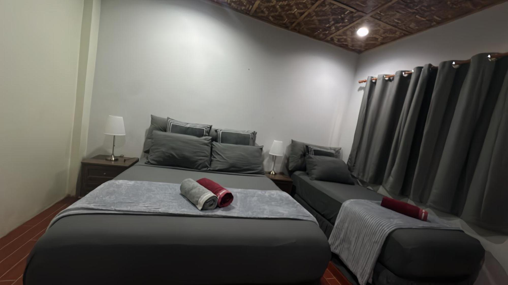 Aivymaes Divers Resort Dauin Exterior foto
